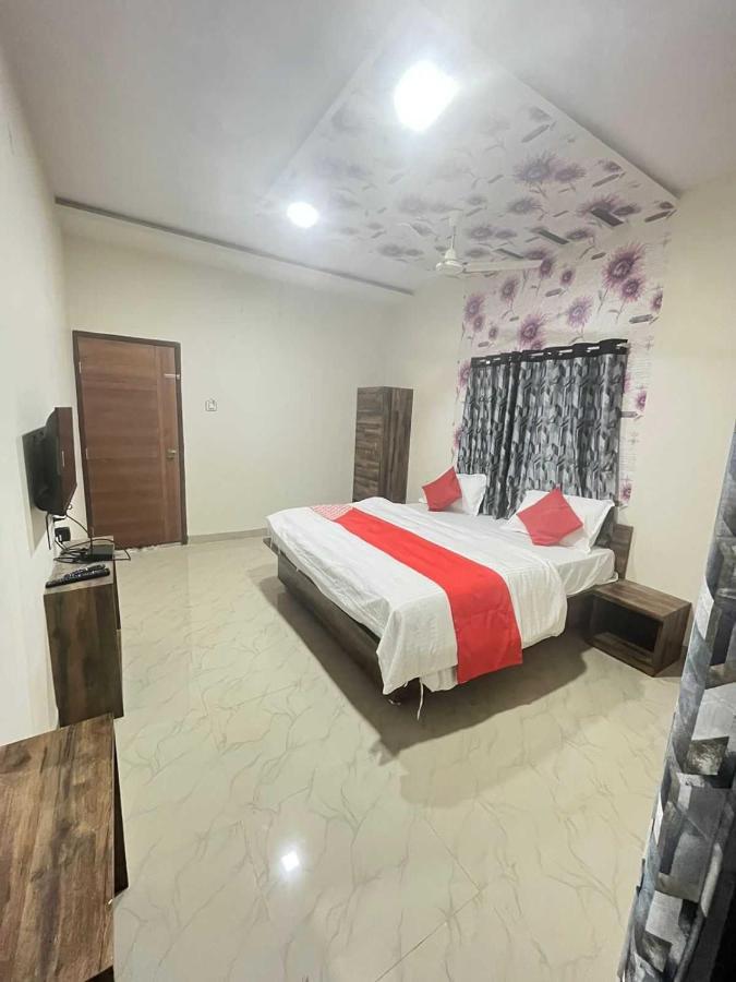OYO 73780 Hotel Pravin Executive Gangapur  Exterior foto